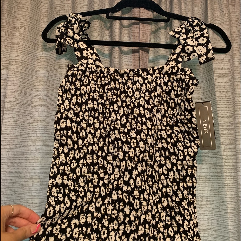 Black ribbed top!